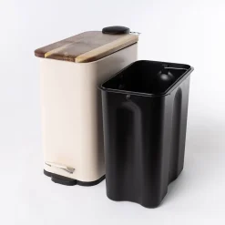 Cubos>Cubo de baño con tapa de metal beige 5l