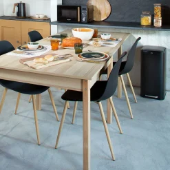 5five Botes De Basura Y Contenedores De Reciclaje>Cubo de basura DELTA negro metálico 30L