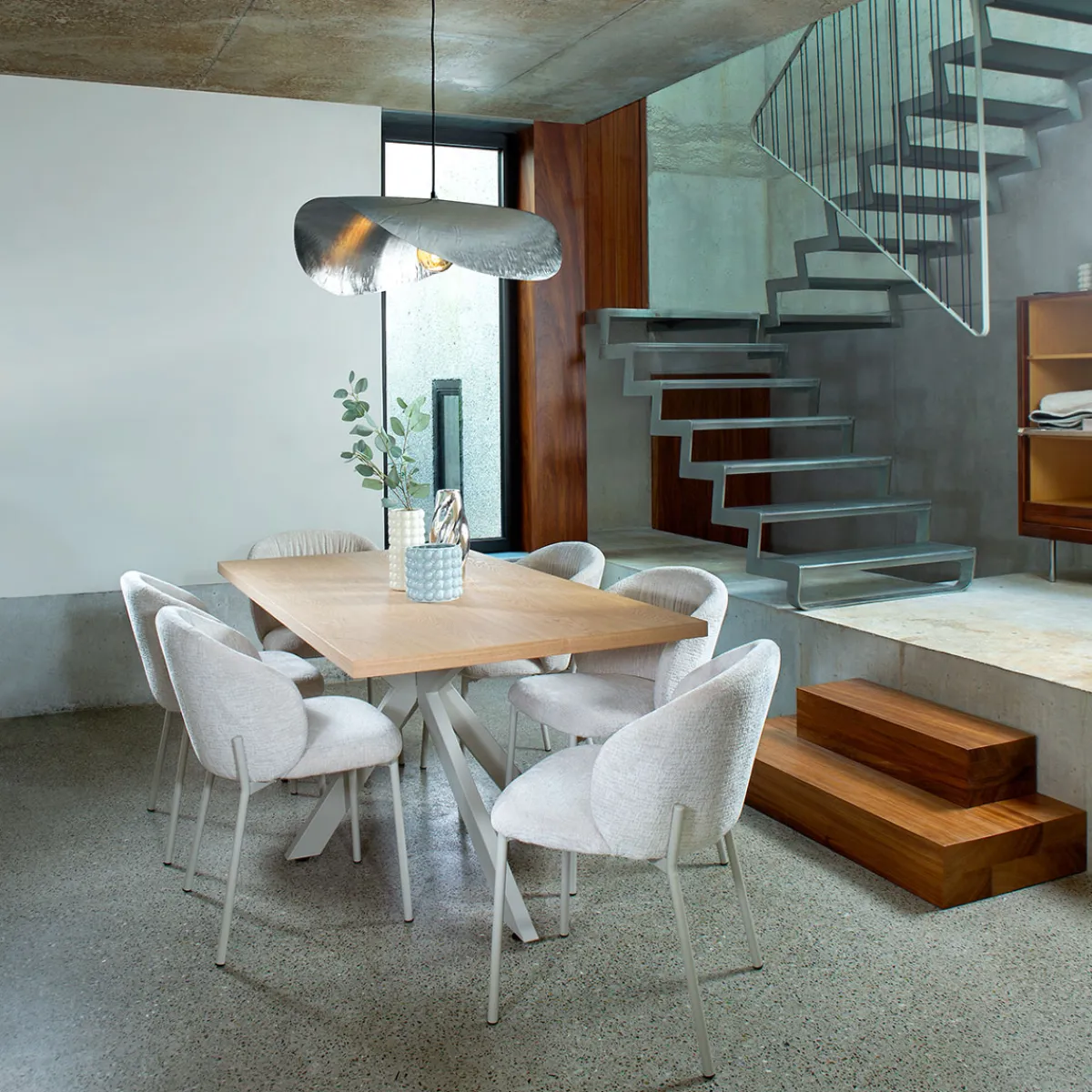 Sillas, Sillones Y Bancos>Sillón MONTFORT de tela beige