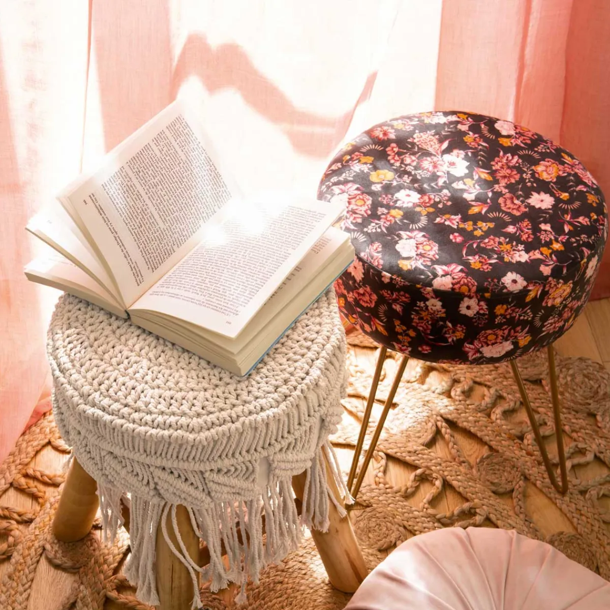 atmosphera Puff Y Banquitos|Estilo Étnico>Taburete De Macramé Patas Madera 32x42Cm