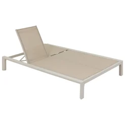 hespéride Tumbonas><noscript><img width=