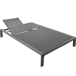 hespéride Tumbonas><noscript><img width=